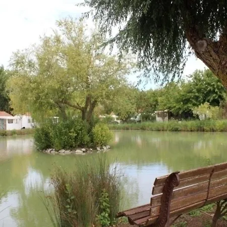 בית נופש House Les Jardins De Pierre *