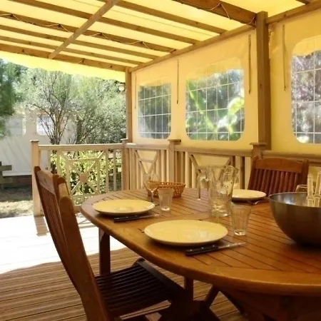 House Les Jardins De Pierre בית נופש *